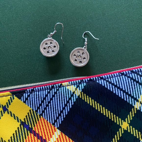 Estee Lauder New Makeup Bag w/Earrings & Lipstick - Picture 7 of 15